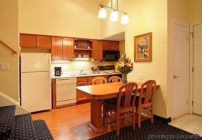 Gatehouse Suites East Lansing Quarto foto